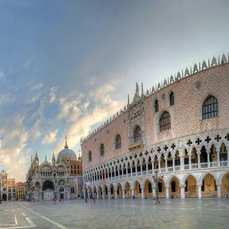 Zen Venice Гостевой дом